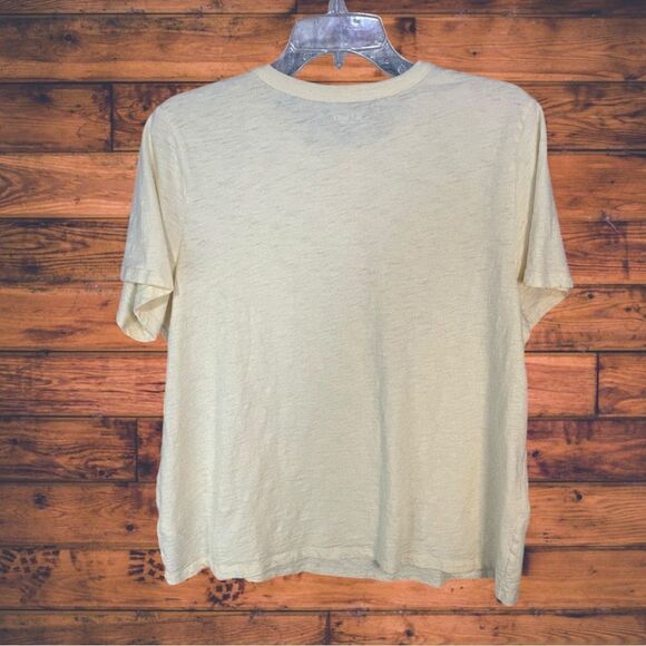 5 for $25🔥Old Navy Everywear Yellow Floral Graphic T-Shirt XL - Picture 2 of 5